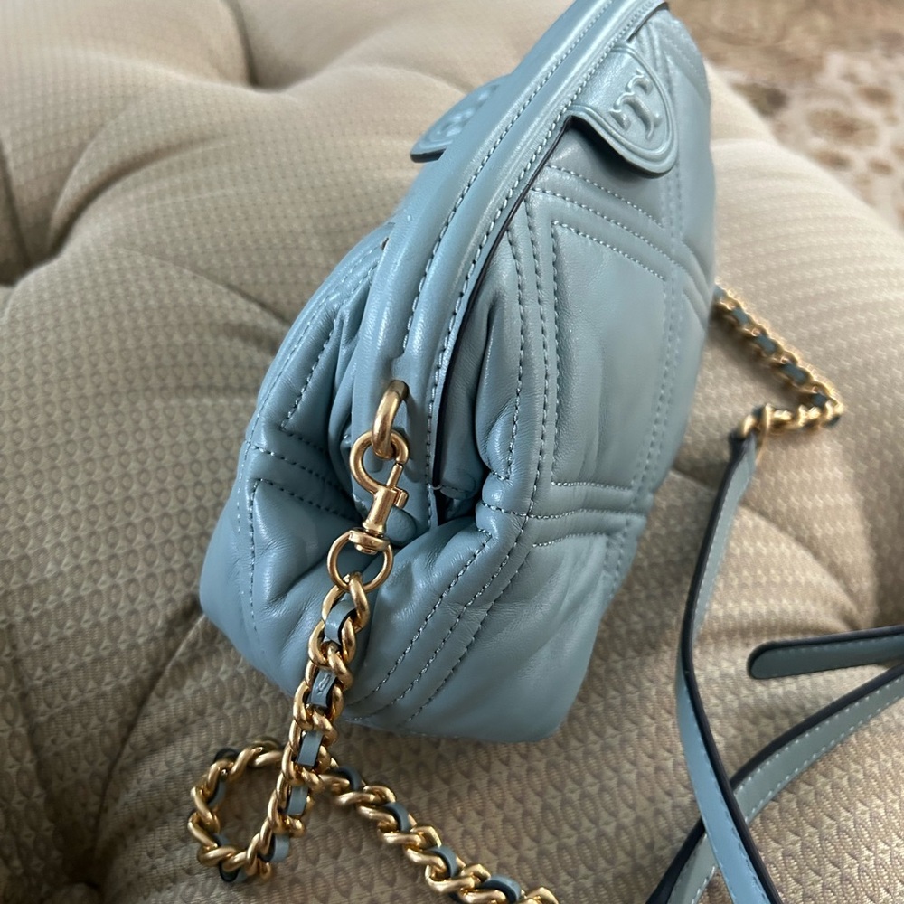 Tory Burch, Fleming Soft, Small Frame Crossbody Bag. - Picture 4 of 15